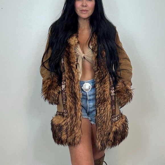 VINTAGE PENNY LANE COAT DROP SNEAK PEEK / DROPPING WEEKLY - Picture 11 of 15